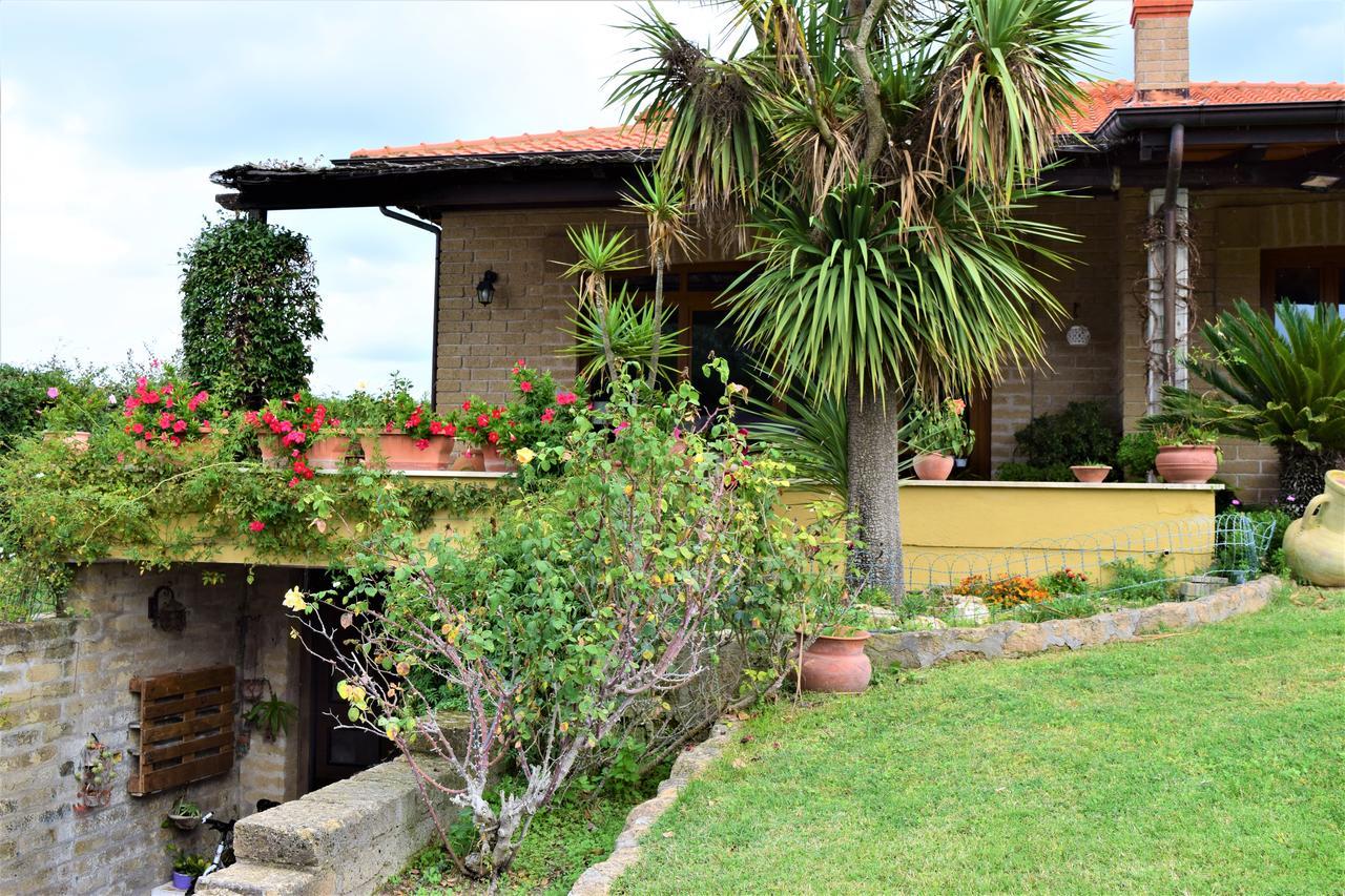 Bed and Breakfast Il Casale Del Sogno Ardea Exterior foto